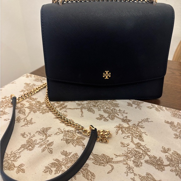 Tory Burch Handbags - Tory Burch Navy Crossbody Bag with Gold Chain